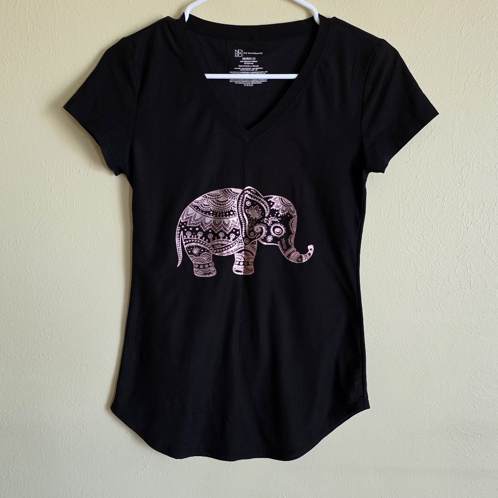Black V-neck Short Sleeve T-Shirt Metallic Elephant No Boundaries 2010s